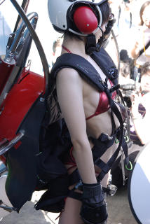 0079 - 214 x 320 [18KB]
�������܁@�w(�ˁj�m�t�H�|�x�p���O���C�_�[����@�G�����߲